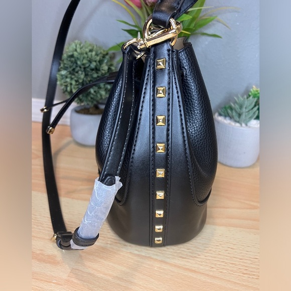 Michael Kors Reed Bucket/Messenger Bag - Picture 6 of 13